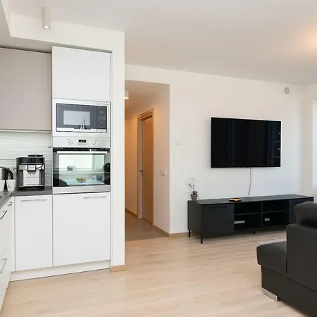 Top Lynn Apartment *